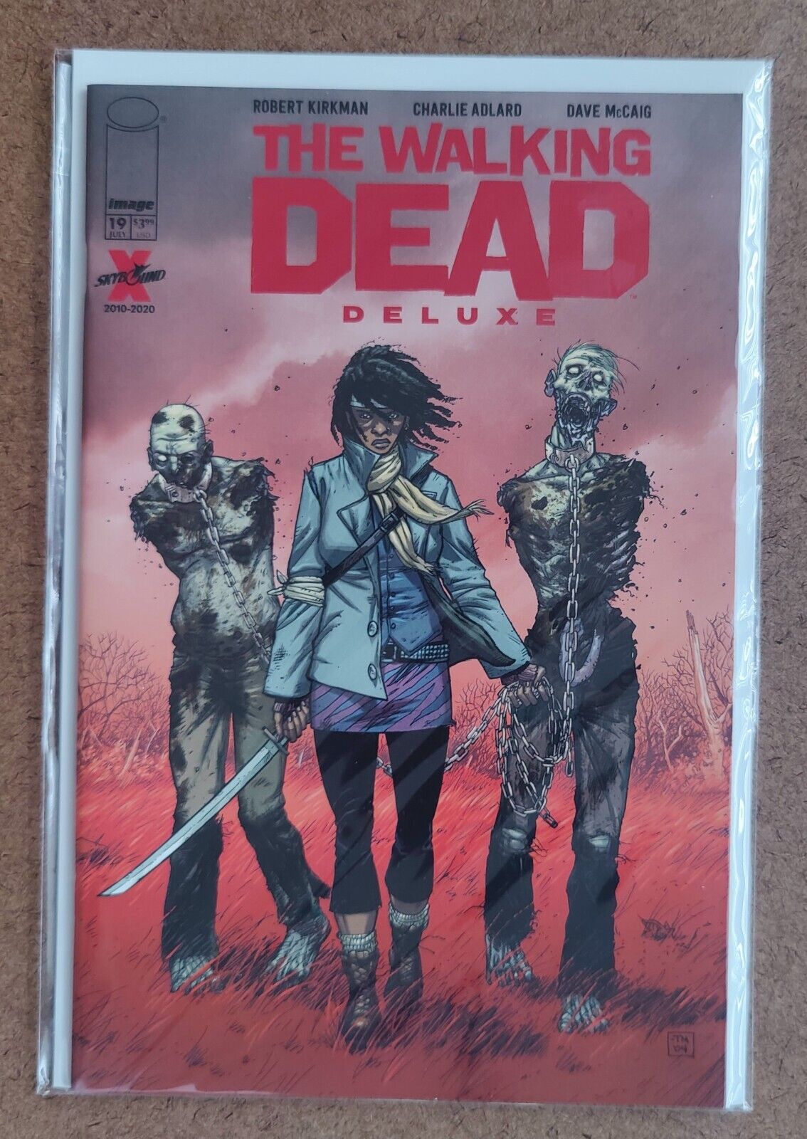 The Walking Dead Deluxe  #19B Image Variant Tony Moore & Dave McCaig Cover 2021