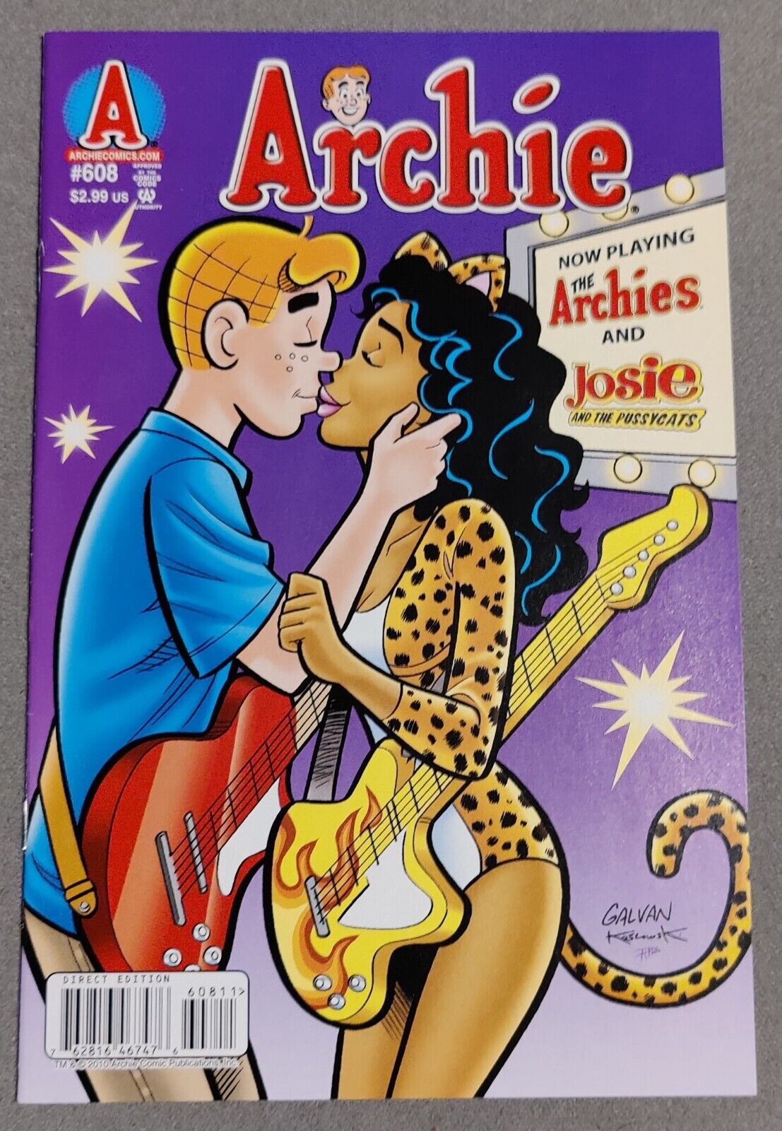 Archie #608 Interracial Kiss between Archie and Valerie, Apr 2010