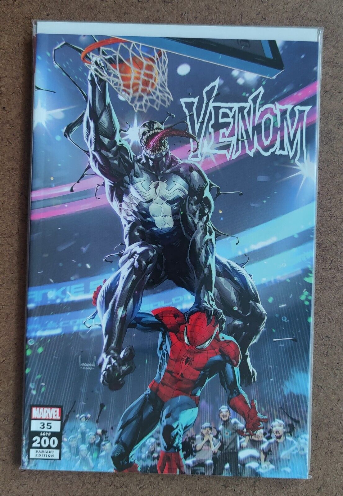 Venom #35 Marvel Comics Retailer Exclusive Kael Ngu Basketball Dunk Cover 2021